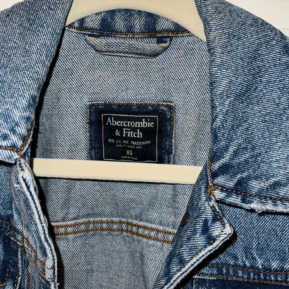 A&F Denim Jacket - Picture 3 of 10
